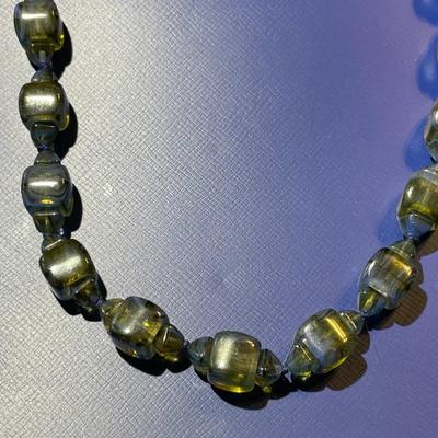 Vintage Czech Treated Lab Glass/Crystal Bead 23" Fashion Necklace in VG Preowned Condition,