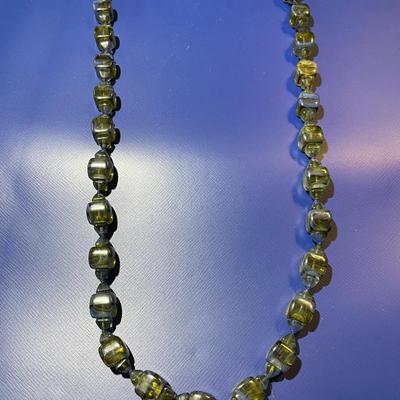 Vintage Czech Treated Lab Glass/Crystal Bead 23" Fashion Necklace in VG Preowned Condition,