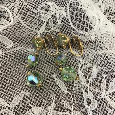 Vintage green crystal clip on earrings