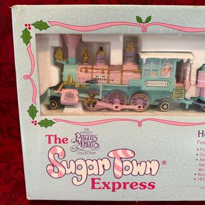PRECIOUS MOMENTS - THE SUGAR TOWN EXPRESS - HOLIDAY TRAIN SET