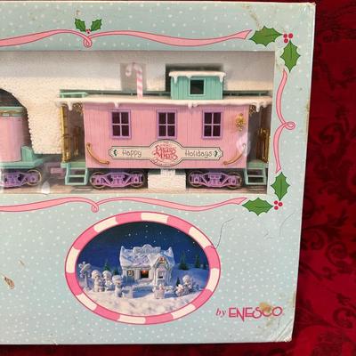 PRECIOUS MOMENTS - THE SUGAR TOWN EXPRESS - HOLIDAY TRAIN SET