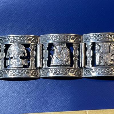 Vintage Mid-Century Large Mexican Sterling Silver 7" Bracelet in Good Condition as Pictured.