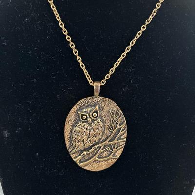 Vintage bronze toned chain and owl Pendant