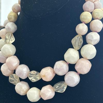 Vintage plastic round beads, pale, Pink