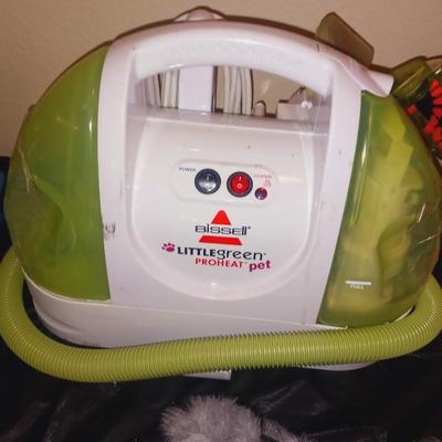 BISSELL LITTLE GREEN PROHEAT PET CARPET CLEANER AND PET ITEMS