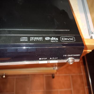 3 SLIDING SHELVE CART, POPCORN MAKER, TOSHIBA DVD PLAYER AND ROUND COFFEE TABLE ON CASTERS