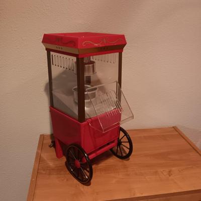 3 SLIDING SHELVE CART, POPCORN MAKER, TOSHIBA DVD PLAYER AND ROUND COFFEE TABLE ON CASTERS
