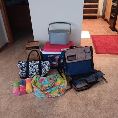 PAMPERED CHEF CHILLZANNE, FOOD COOLER, TOTE BAGS, 2 BLEACHER SEATS