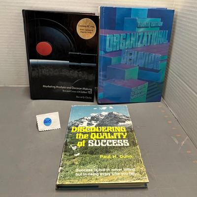 Discovering The Quality Of Success, Organizational Behavior, Marketing Analysis And Decision Making Tead And Cases With Lotus 123