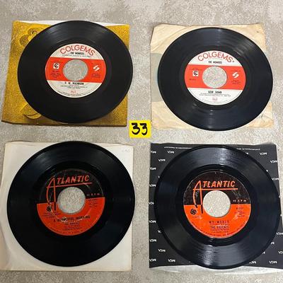 The Monkees - It's Nice To Be With You, The Monkees - Daydream Believer/ Goin' Down, The Rascals Rainy Day/ A Beautiful Morning...