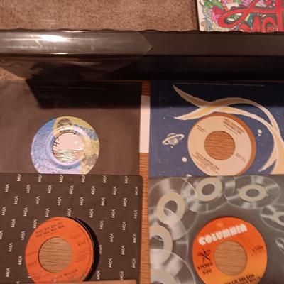 MUSIC YOU'LL KNOW ON 45'S VINYL
