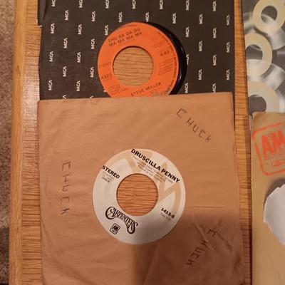 MUSIC YOU'LL KNOW ON 45'S VINYL