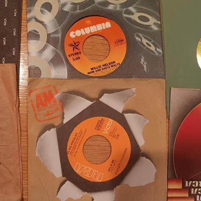 MUSIC YOU'LL KNOW ON 45'S VINYL