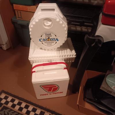 LIKE NEW THERMOS GRILL TO GO PLUS SEVERAL COOLERS AND A FOLDING CHAIR