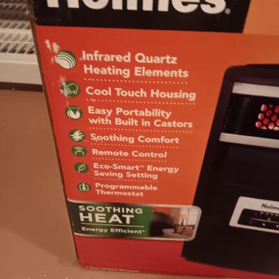 LIKE NEW HOLMES INFRARED QUARTZ HEATER