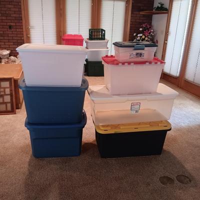 7 STORAGE TOTES