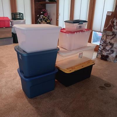 7 STORAGE TOTES