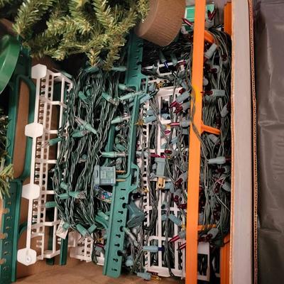 MORE CHRISTMAS DECORATIONS