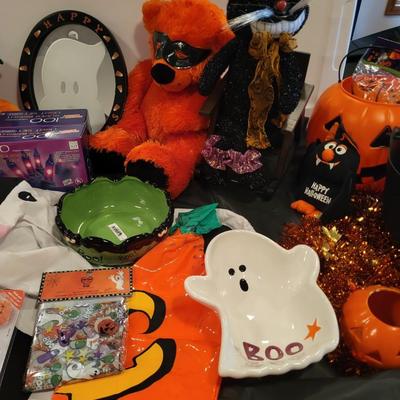 HALLOWEEN DECORATIONS