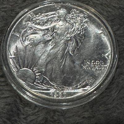 1987 U S walking liberty .999 Silver 1 oz
