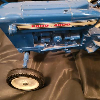 METAL FORD 4000 & FORD 8600 TRACTORS PLUS THE BIG BLUE