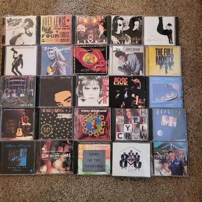 MUSIC ON CD'S (6)