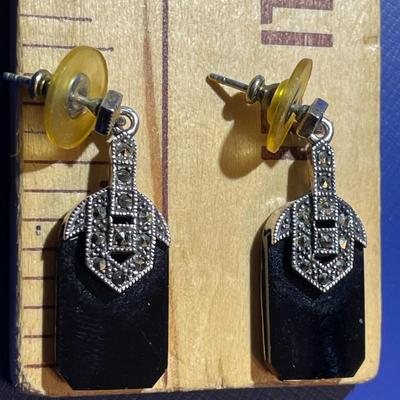 Vintage Mid-Century Dainty Sterling Silver Marcasite & Onyx Dangling Earrings as Pic'd.
