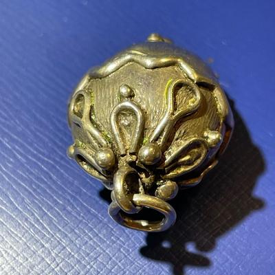 Vintage Sterling Silver Decorated Egg Corn Charm/Pendant in VG Preowned Condition as Pic'd.