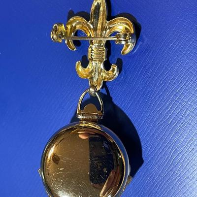 Vintage CORO Pegasus Gold-tone Seed Pearl Family Album Double Locket Brooch in Very Good Preowned Condition.