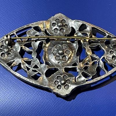 Vintage Mid-Century Large Pewter Hand Made Floral Pin/Pendant in VG Preowned Condition.