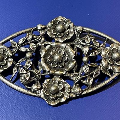 Vintage Mid-Century Large Pewter Hand Made Floral Pin/Pendant in VG Preowned Condition.