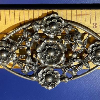 Vintage Mid-Century Large Pewter Hand Made Floral Pin/Pendant in VG Preowned Condition.