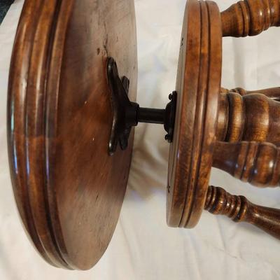 Antique Piano Stool,: Solid Wood Cast Iron Bird Claw Foot Glass Ball Swivel Milk Stool Style