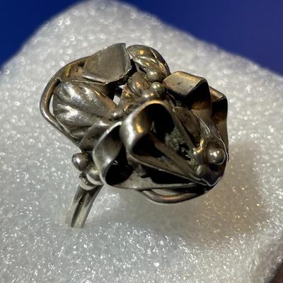 Vintage Preowned Hand Made Sterling Silver Unique Ring Size 7 Shank Needs to be Mended as Pictured.