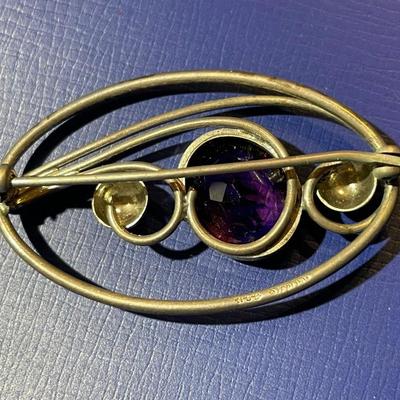 Vintage Sterling Silver Dainty Amethyst Pin in Very Good Preowned Condition as Pictured.
