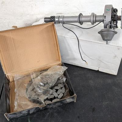 350 Chevy Distributor and Chain/Sprocket Set
