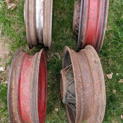 Ford Straight Spoke Wheels