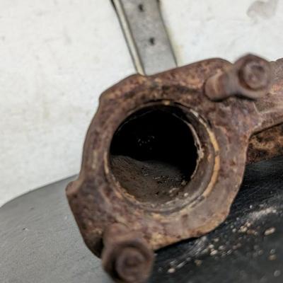 V8 Exhaust Manifold Left Hand Side