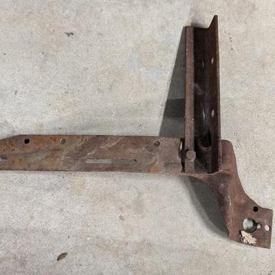 Mixed Early Ford Pieces