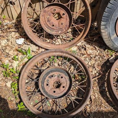 Straight Spoke Wheels Small Cap
