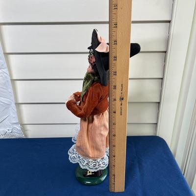 Byers Choice Halloween Caroler