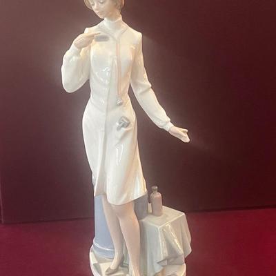 Lladro figurine of a young nurse
