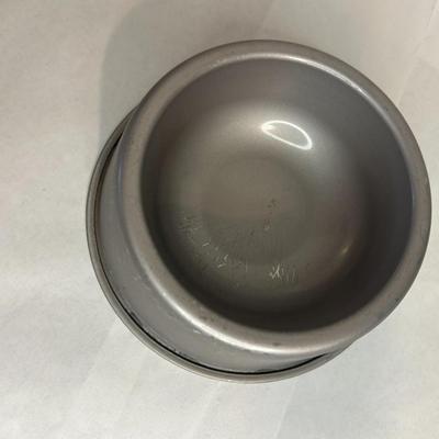 Gray Metal Pet Water or Food Bowl – STURDY