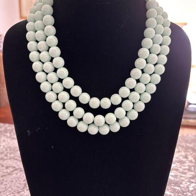 Vintage mint green layered bead necklace