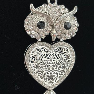 Charm necklace, diamond, hollow heart shaped al pendant, silver Tone chain