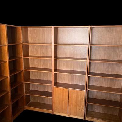 Five piece wood bookshelf set