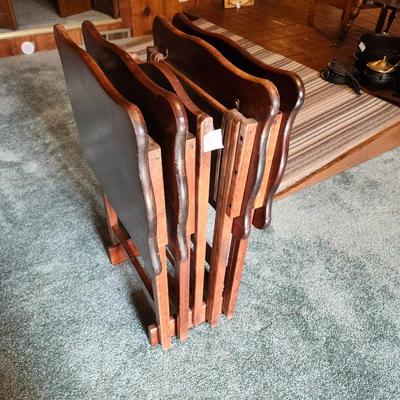 Oak TV Tables set of 4 with stand carrier, vintage, set of 4 oak finish hard wood scalloped edge Collapsible Portable