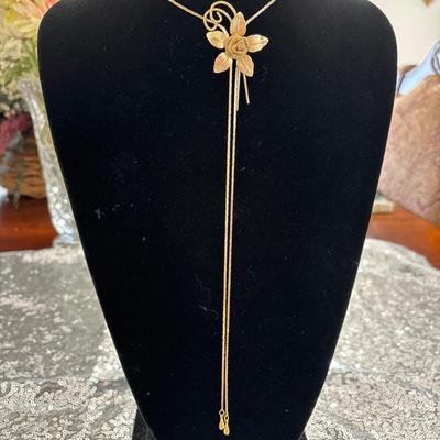 Vintage flower gold Tone chain slider necklace