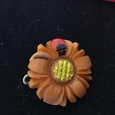 Vintage Celluloid Type Lady bug Daisy pin