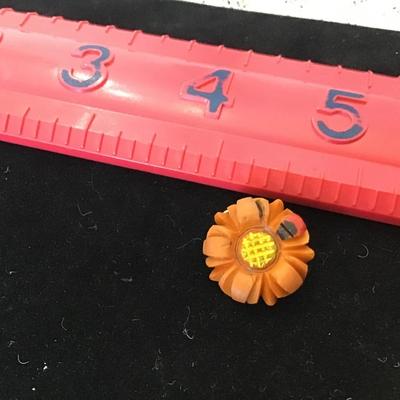 Vintage Celluloid Type Lady bug Daisy pin